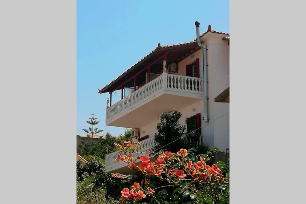 Ueber Den Daechern Von Koroni ภายนอก รูปภาพ